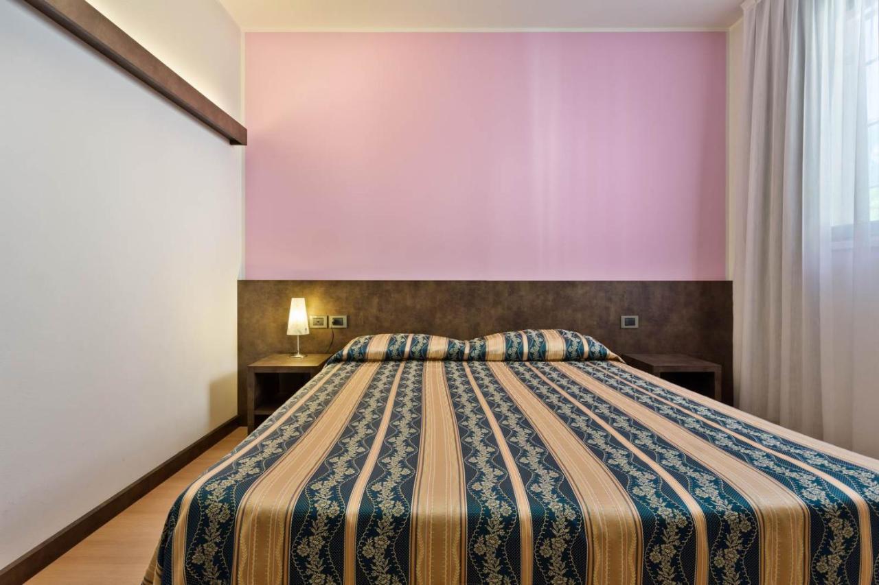 Due Laghi Hotel
