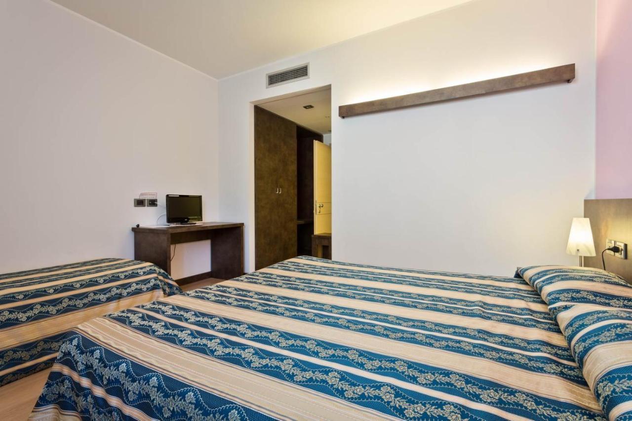 Due Laghi Hotel