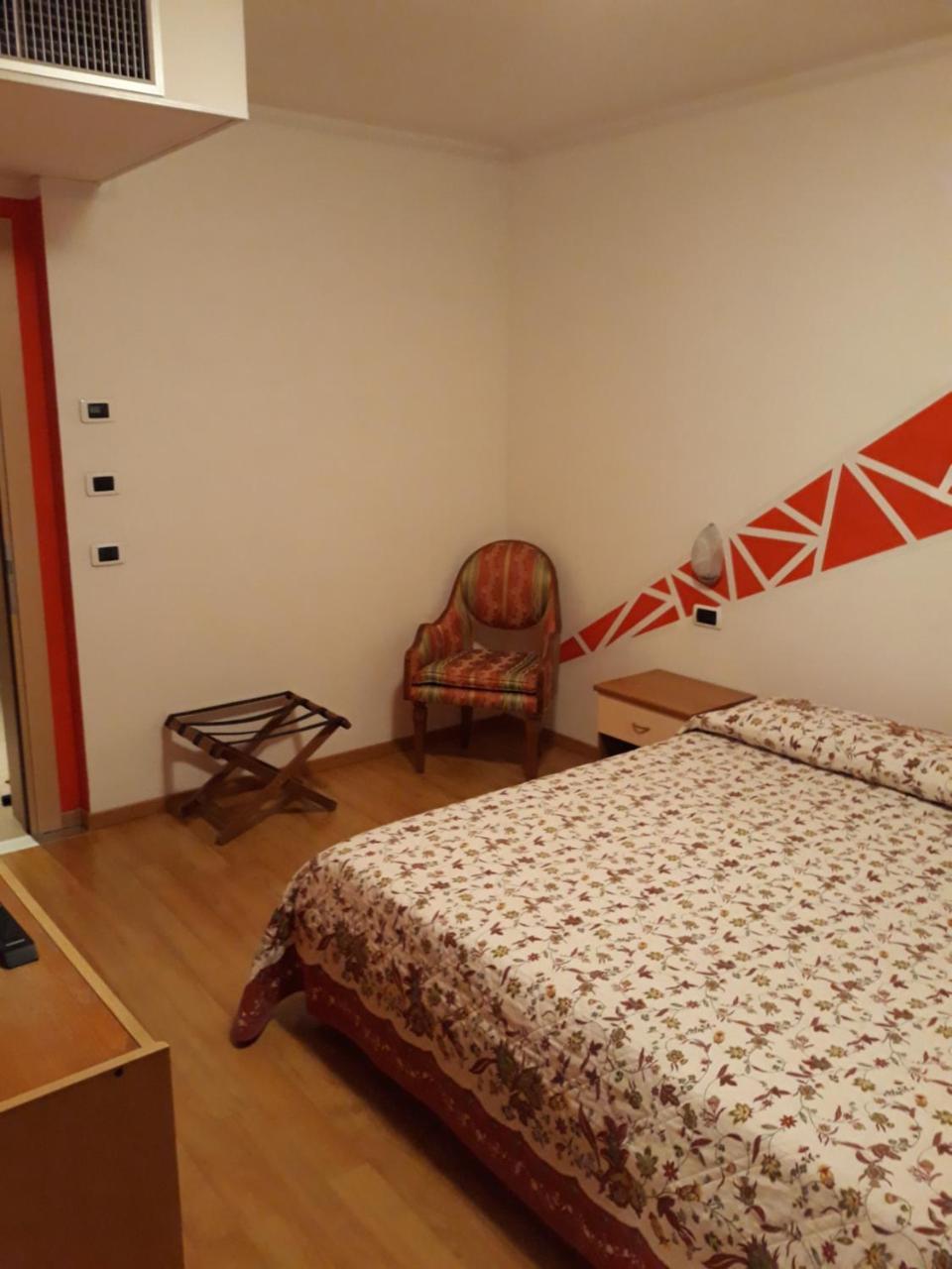 Due Laghi Hotel 3*