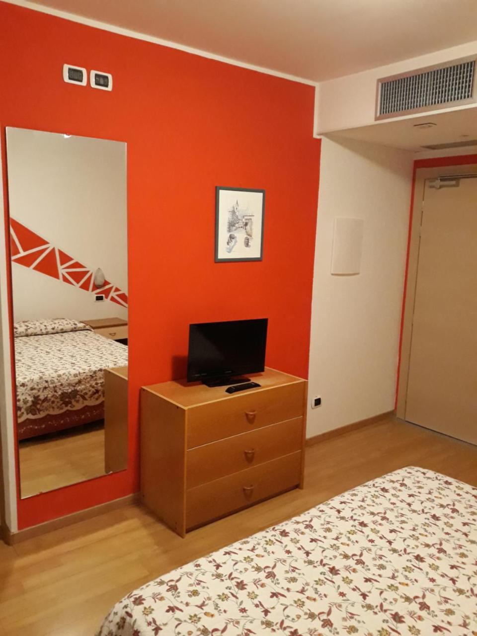 Hotel Due Laghi 3*